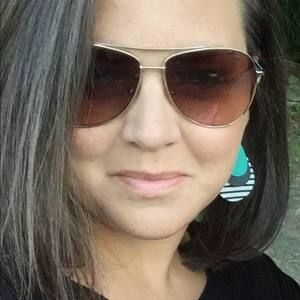 Meet your Posher, Liz